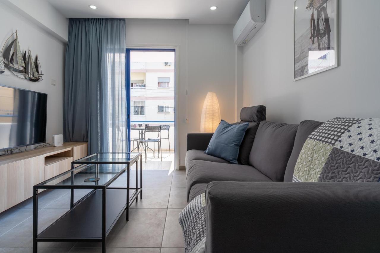 Odyssey - Captivating 2-Bedroom Retreat In Larnaca Extérieur photo