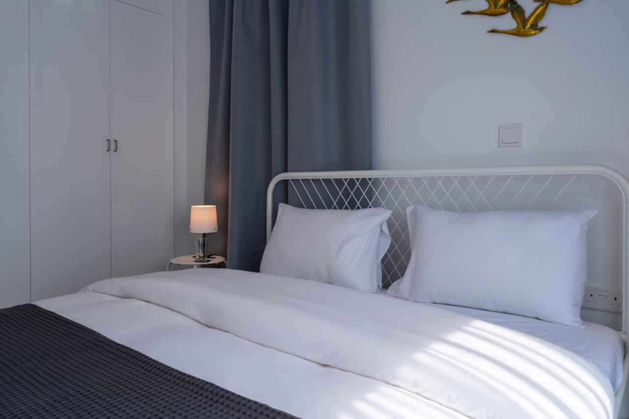 Odyssey - Captivating 2-Bedroom Retreat In Larnaca Extérieur photo
