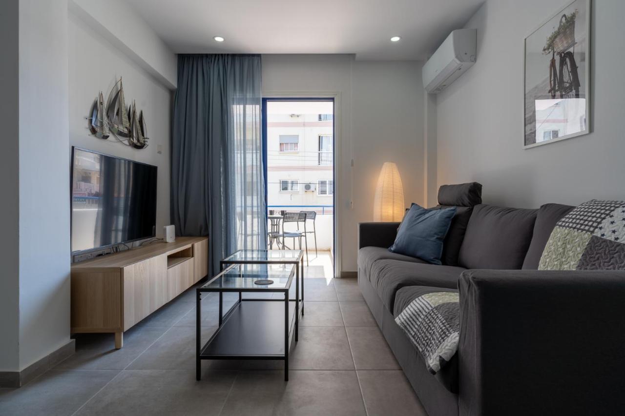 Odyssey - Captivating 2-Bedroom Retreat In Larnaca Extérieur photo