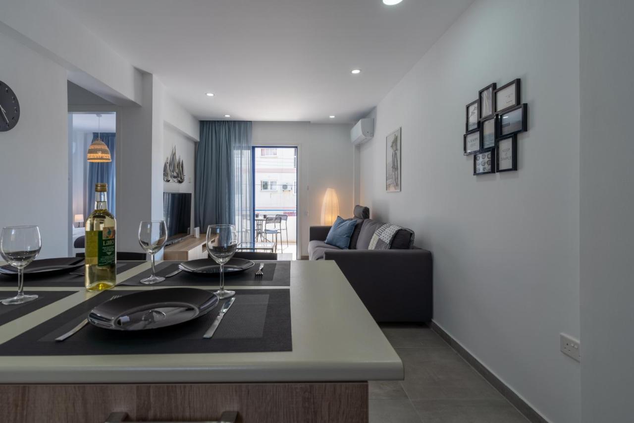 Odyssey - Captivating 2-Bedroom Retreat In Larnaca Extérieur photo