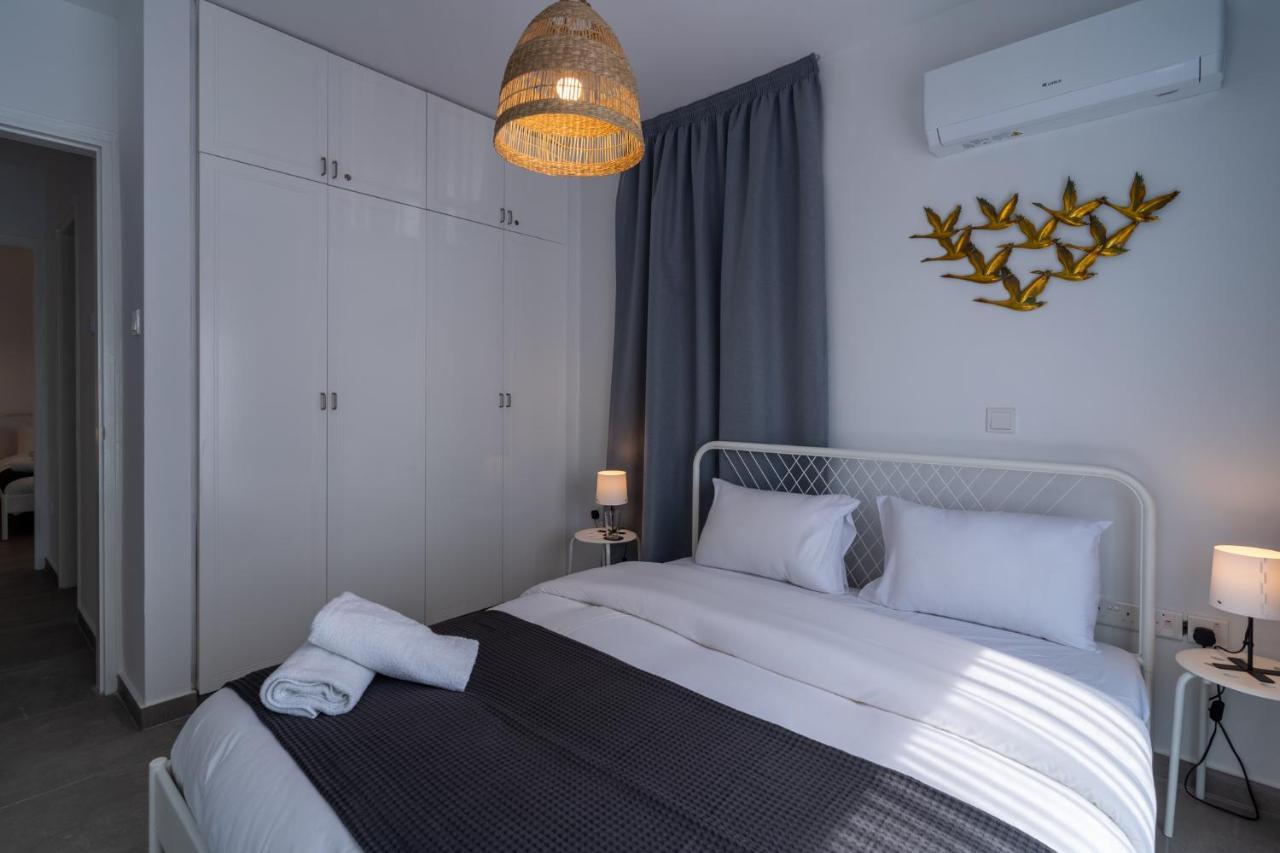 Odyssey - Captivating 2-Bedroom Retreat In Larnaca Extérieur photo